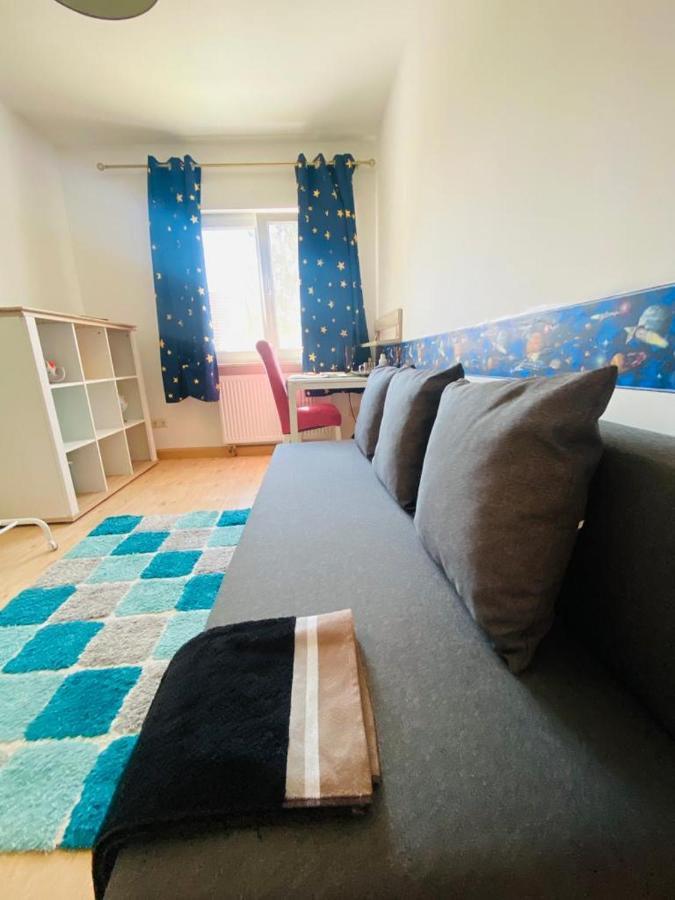 Schoenes Zimmer Im Charmanten Haus Berlin Ngoại thất bức ảnh